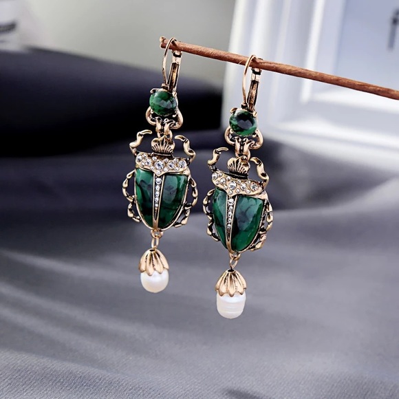 Green Scarab Earrings - Picture 4 of 6